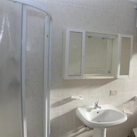 Peaceful Flat Just 350m From The Apartment *