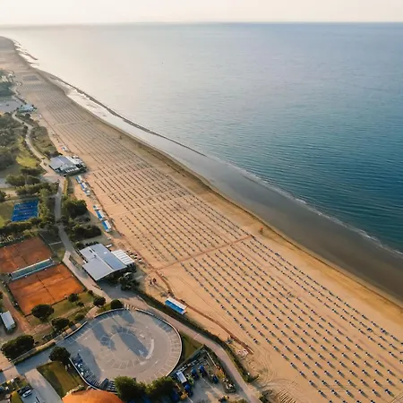 Apartment Peaceful Flat Just 350m From The *